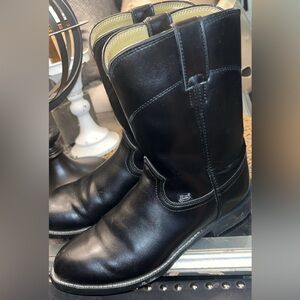 Justin JB3000 Temple Roper men's boots in black cowhide leather.